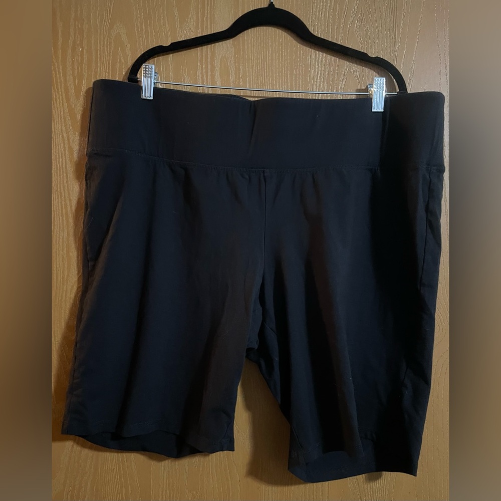 LIVI Lane Bryant workout shorts never worn plus size 26/28X